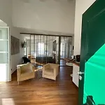 شقة Aganita
